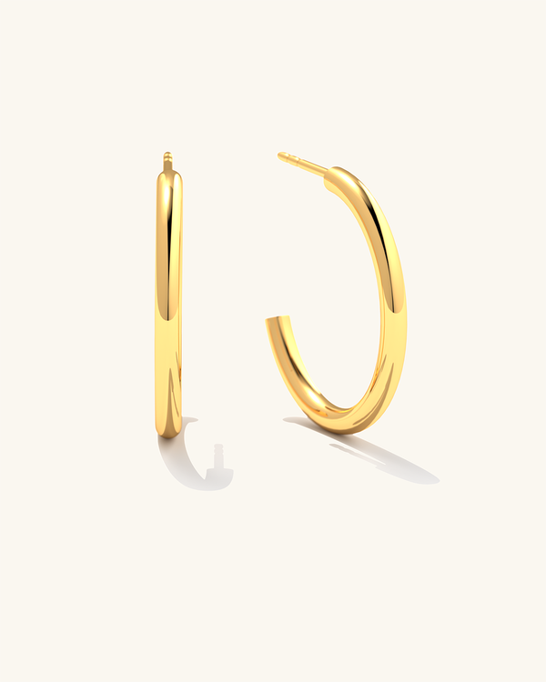 Classy gold vermeil large Pepa hoop earrings.