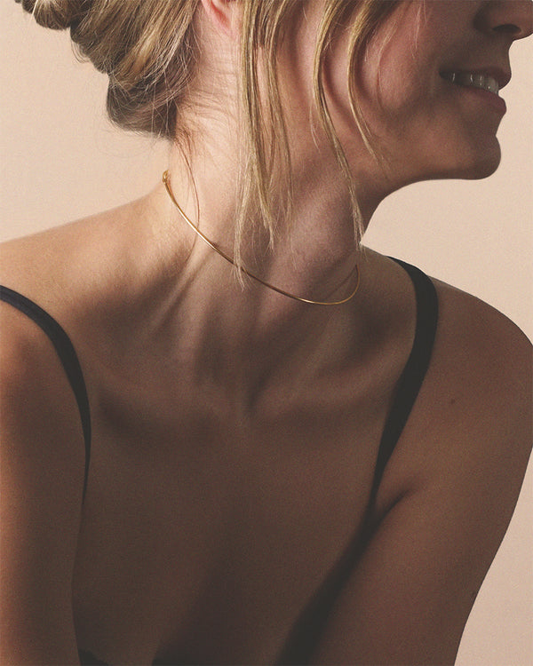 TUBE CHOKER NECKLACE